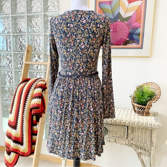 Rewind Retro 90s Navy Blue Knit Ditzy Floral Mini Dress M Grunge Cottage Core - Picture 3 of 5